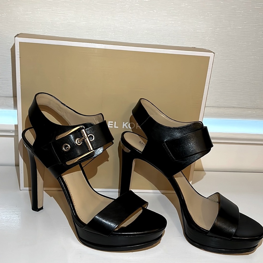 Michael KORS strappy heels in black and silver